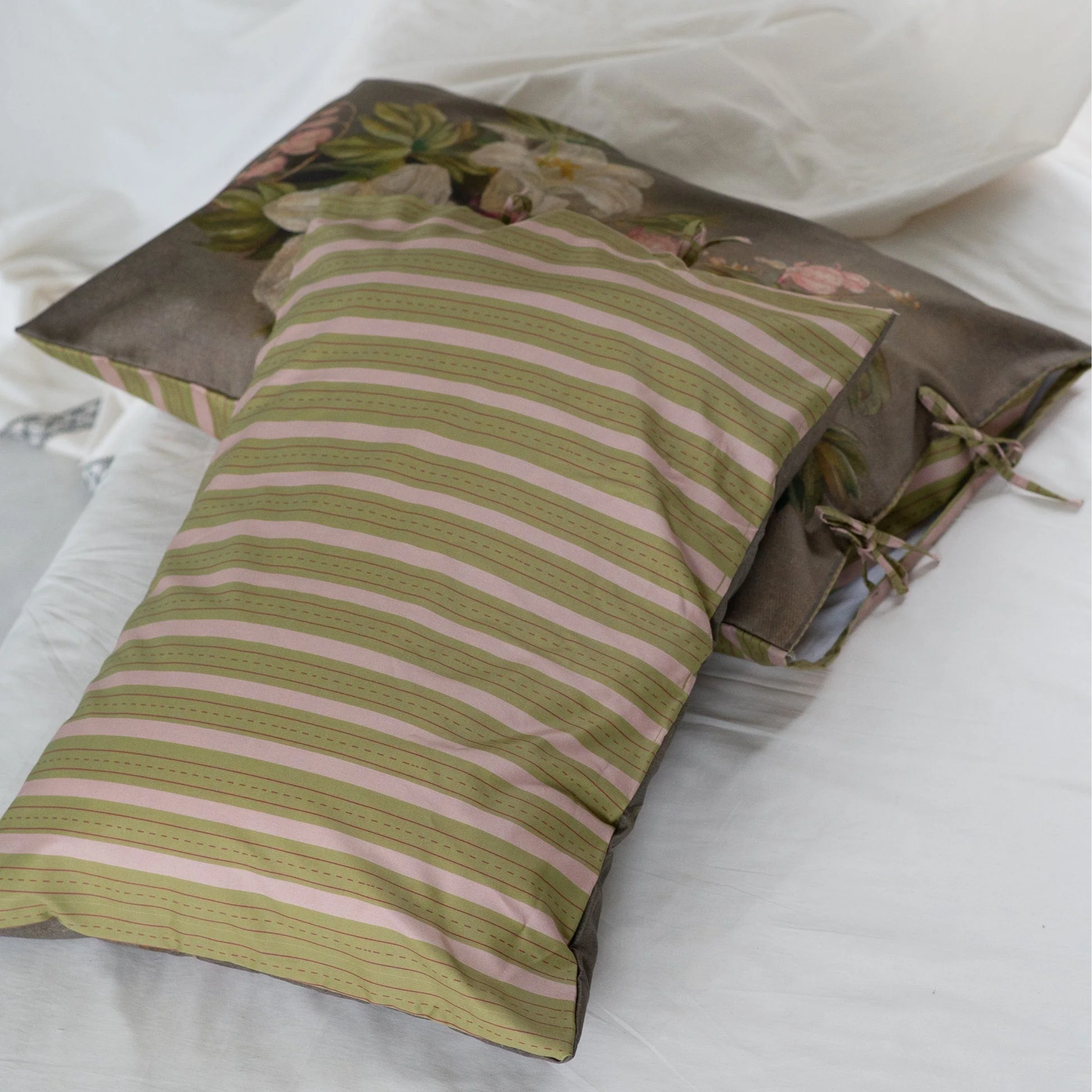 Tiger Lilies Pillowcase Set *Organic Cotton